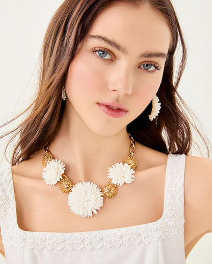 SUMMER SHORELINES NECKLACE